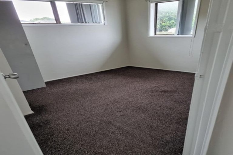 Photo of property in 35 Darnell Crescent, Clover Park, Auckland, 2019