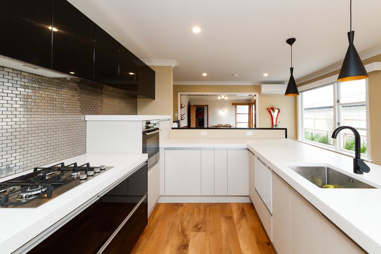 Photo of property in 69a Albert Street, Palmerston North, 4414