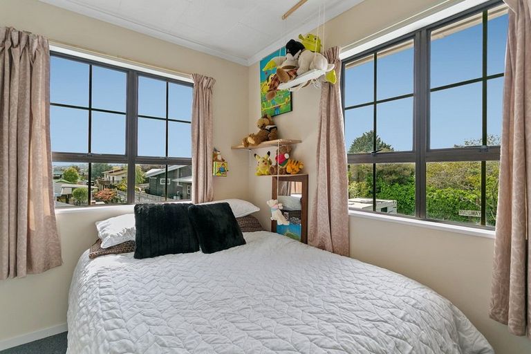 Photo of property in 10 Grace Crescent, Richmond Heights, Taupo, 3330