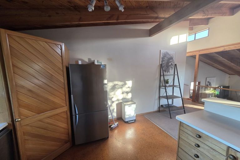 Photo of property in 8 Churchouse Road, Greenhithe, Auckland, 0632