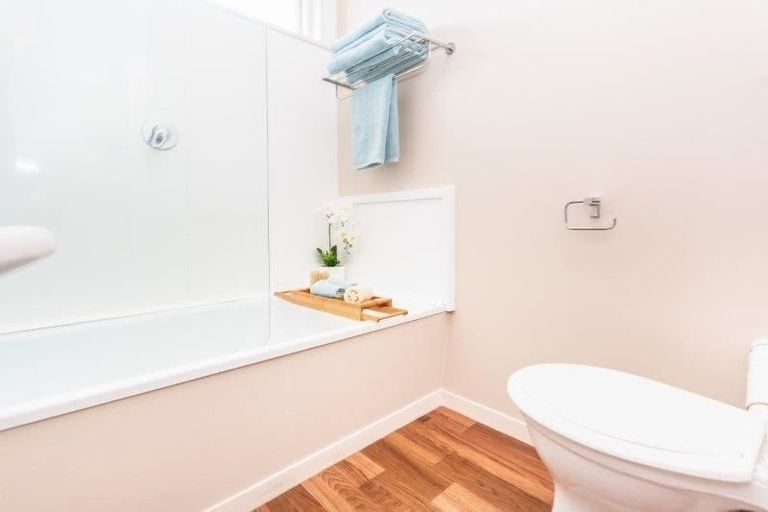 Photo of property in 1/15a Bennett Street, St Albans, Christchurch, 8052