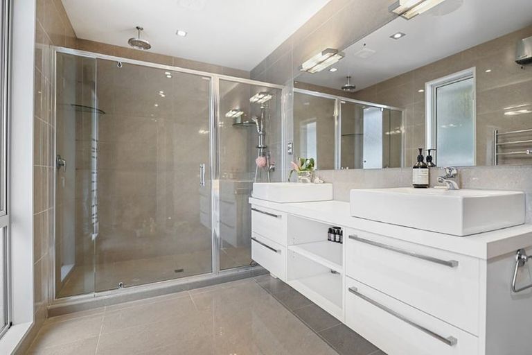 Photo of property in 14 Maurice Knowles Lane, Cashmere, Christchurch, 8022