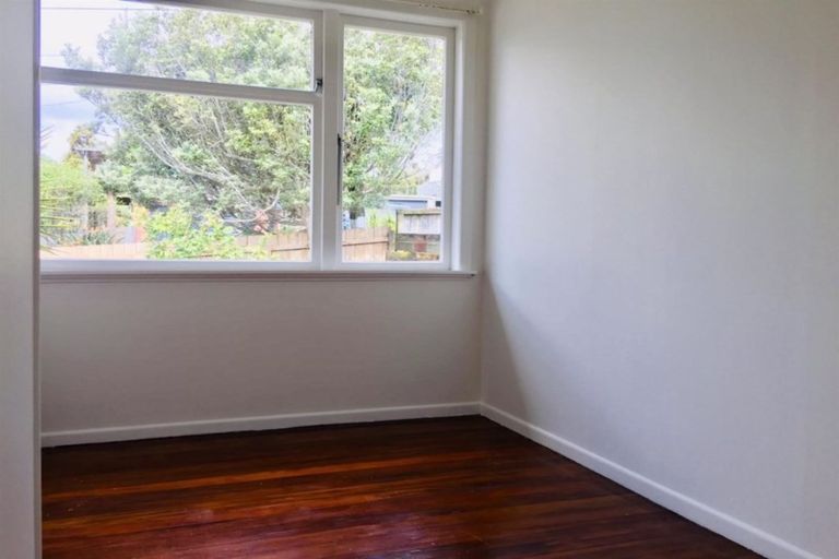 Photo of property in 20 Blease Street, New Lynn, Auckland, 0600