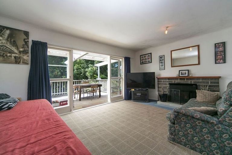 Photo of property in 2 Paewai Road, Glen Eden, Auckland, 0602
