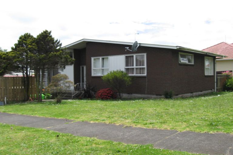 Photo of property in 1 Duggan Avenue, Mangere, Auckland, 2022