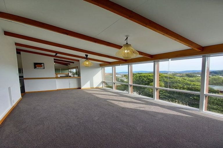 Photo of property in 89 Black Rock Road, Newlands, Wellington, 6037