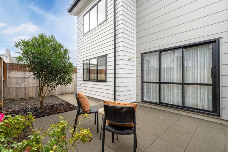 Photo of property in 10 Okoutu Lane, Moera, Lower Hutt, 5010