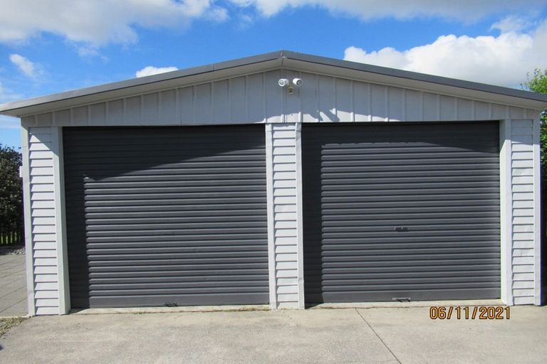 Photo of property in 97 Royal Road, Massey, Auckland, 0614