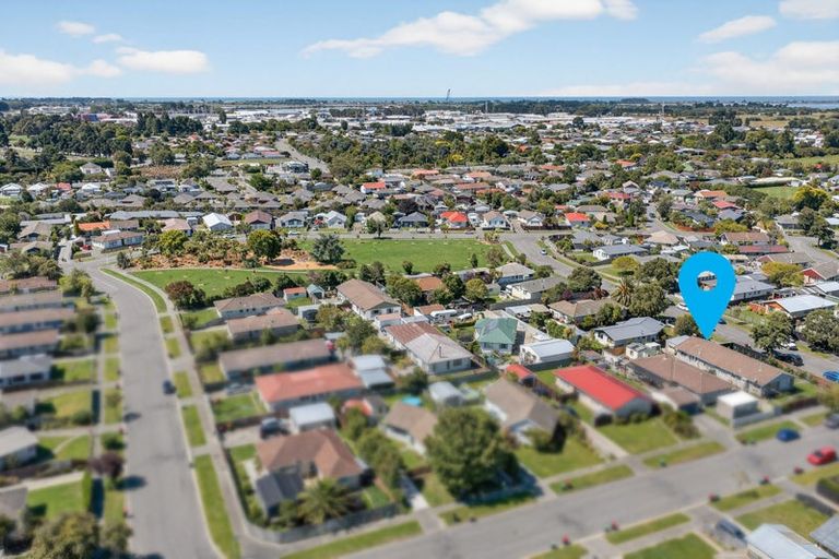 Photo of property in 2/21 Cob Crescent, Woolston, Christchurch, 8062