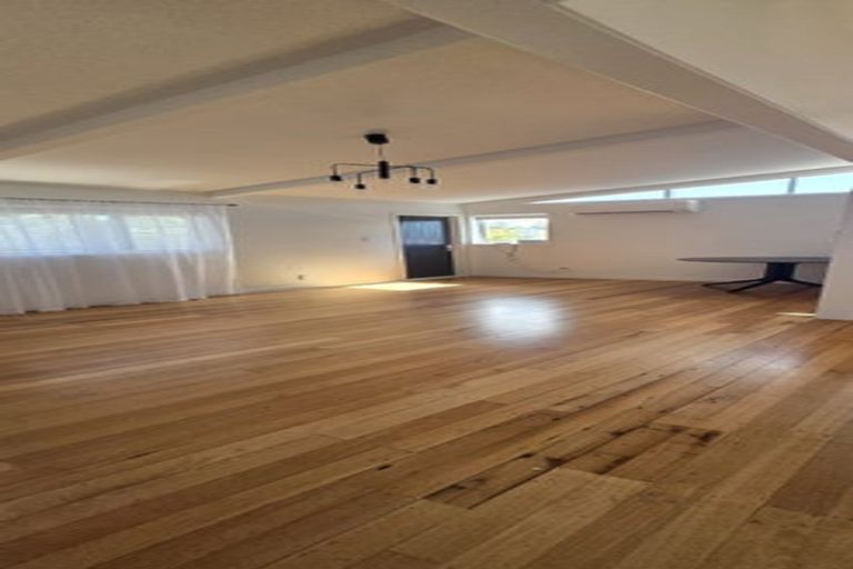 Photo of property in 21 Patts Avenue, Glendene, Auckland, 0602