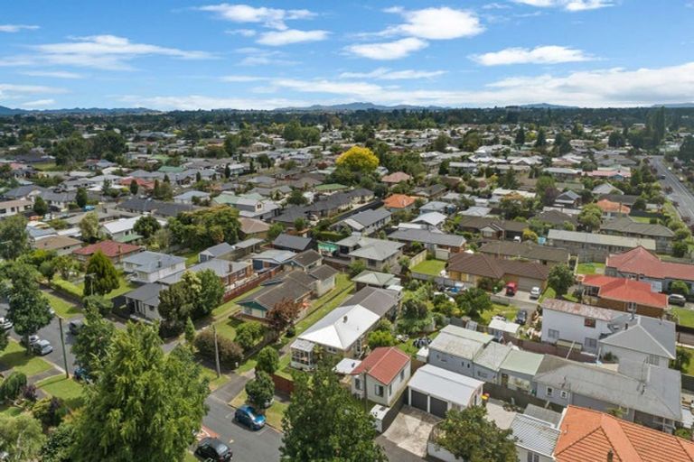 Photo of property in 2 Forsyth Street, St Andrews, Hamilton, 3200