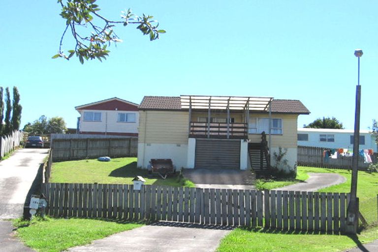 Photo of property in 25 Peterhouse Place, West Harbour, Auckland, 0618