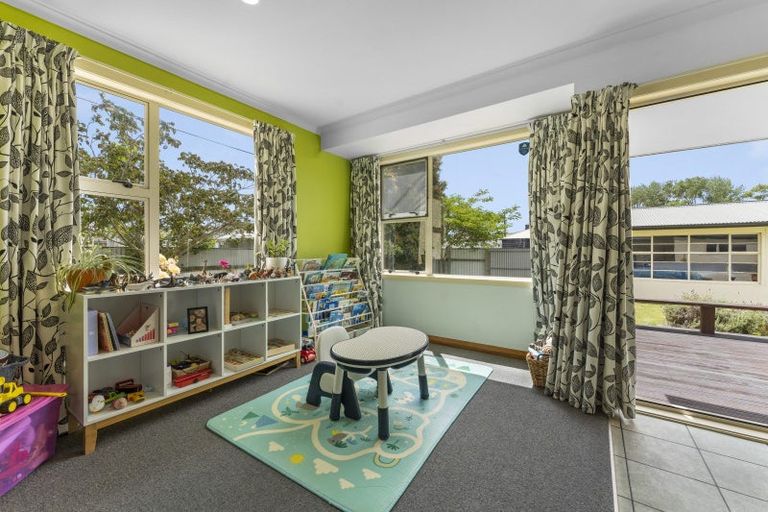 Photo of property in 551 Ruahine Street, Hokowhitu, Palmerston North, 4410