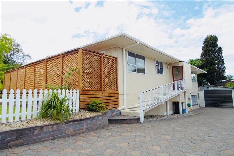 Photo of property in 147 Govett Avenue, Frankleigh Park, New Plymouth, 4310