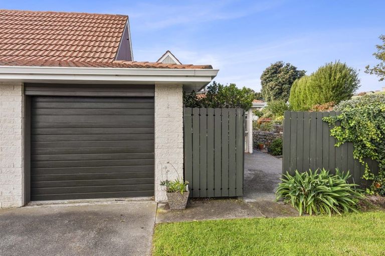 Photo of property in 2a Tudor Court, Paraparaumu Beach, Paraparaumu, 5032