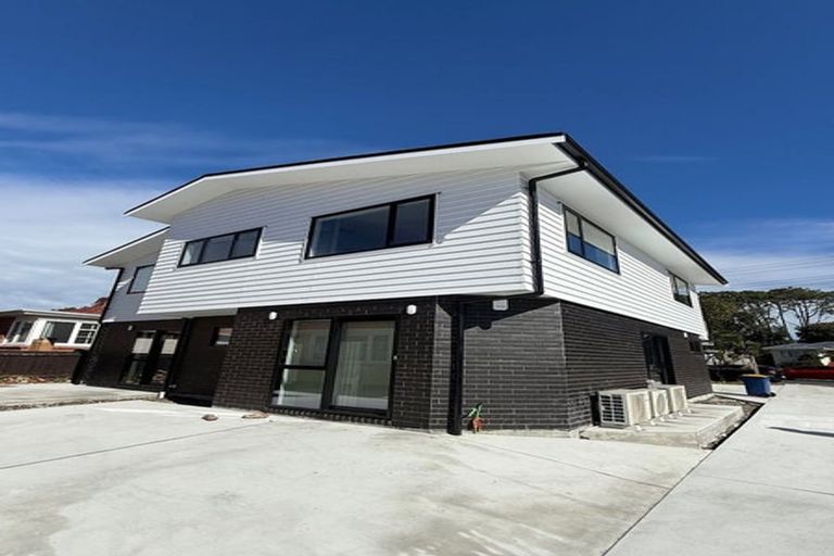 Photo of property in 124 Portage Road, New Lynn, Auckland, 0600