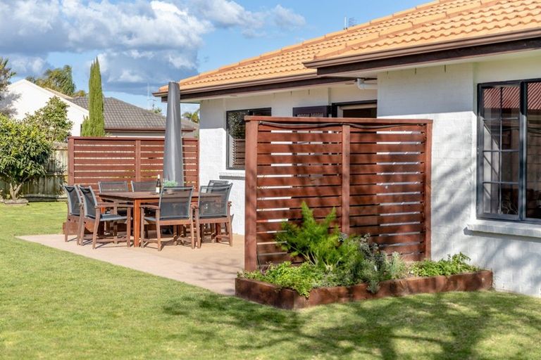 Photo of property in 15 Lamia Grove, Papamoa Beach, Papamoa, 3118