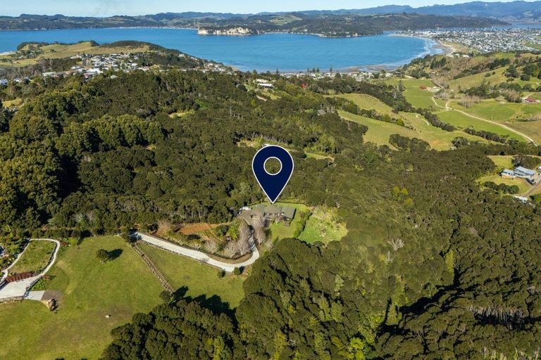Photo of property in 16 Tarapatiki Drive, Whitianga, 3510