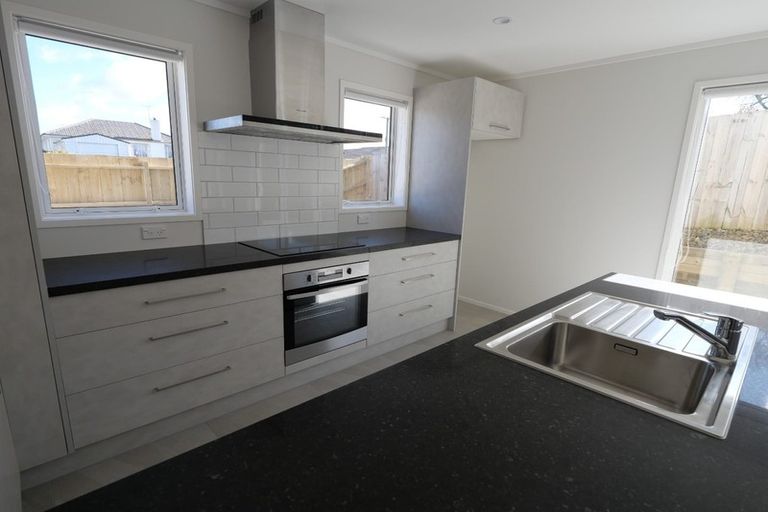 Photo of property in 3a Helvetia Road, Pukekohe, 2120