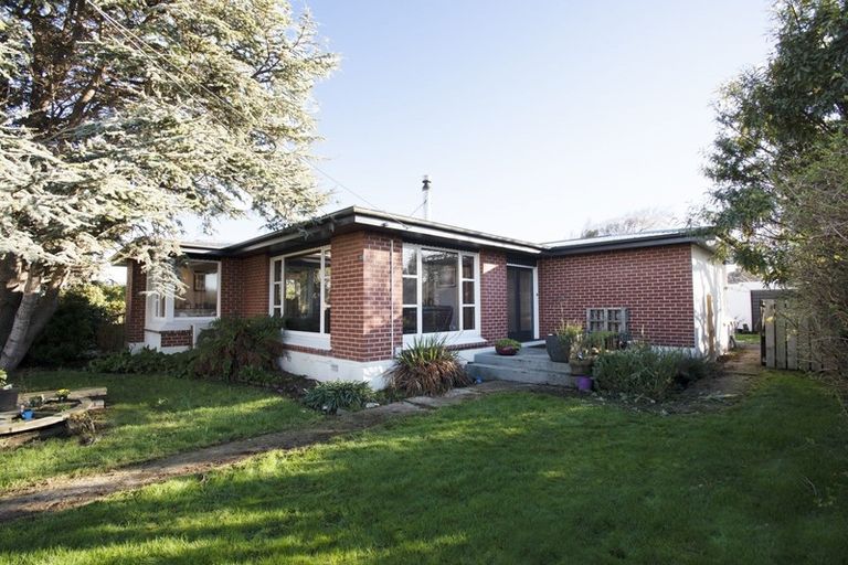 Photo of property in 12 Weka Street, Waikiwi, Invercargill, 9810