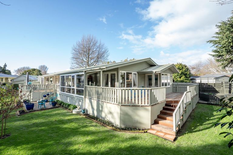 Photo of property in 486 College Street, Hokowhitu, Palmerston North, 4410