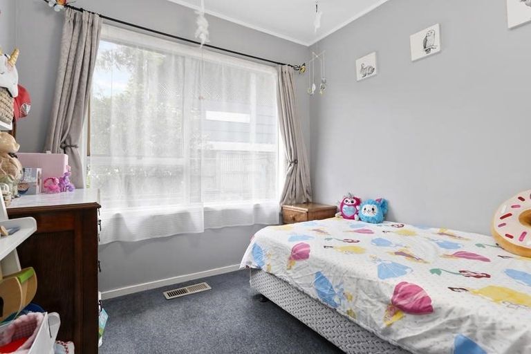 Photo of property in 51 Tainui Road, Titirangi, Auckland, 0604