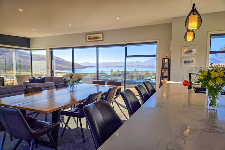 Photo of property in 20 Erebus Place, Lake Tekapo, 7999