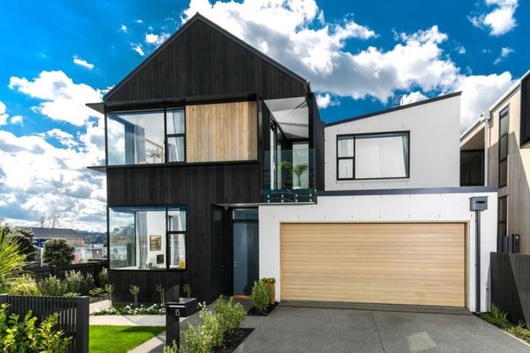 Photo of property in 15 Cochrane Road, Hobsonville, Auckland, 0616