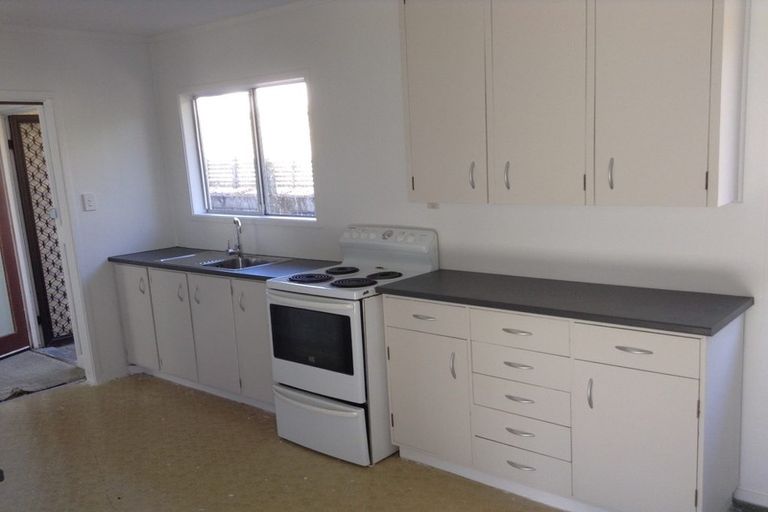 Photo of property in 37 Taurus Crescent, Beach Haven, Auckland, 0626