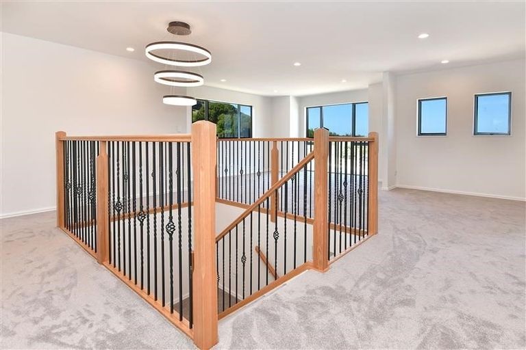 Photo of property in 241 West Hoe Heights, Orewa, 0931