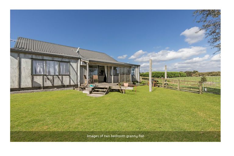 Photo of property in 27 Whatapaka Road, Karaka, Papakura, 2580