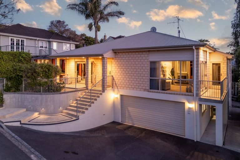 Photo of property in 20a Alison Street, Hamilton Lake, Hamilton, 3204