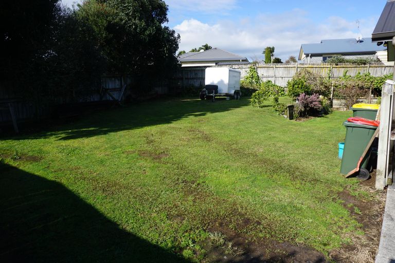 Photo of property in 15 Wimbledon Close, Nawton, Hamilton, 3200