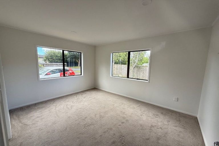 Photo of property in 19 Luanda Drive, Ranui, Auckland, 0612