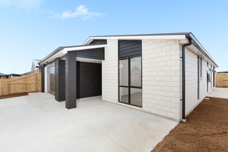 Photo of property in 25 Marion Crescent, Papamoa Beach, Papamoa, 3118