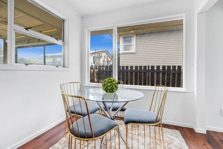 Photo of property in 63 Smiths Avenue, Papakura, 2110