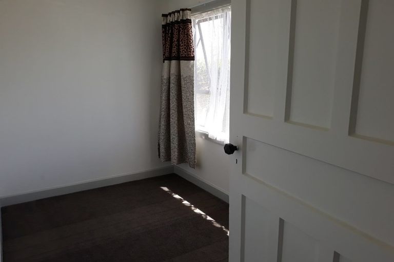 Photo of property in 196 Hastings Street East, Waltham, Christchurch, 8023