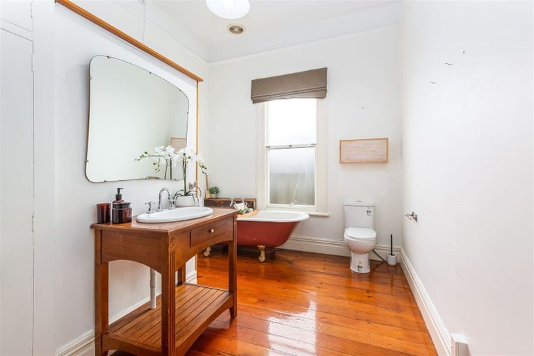 Photo of property in 11 Strickland Street, Sydenham, Christchurch, 8023