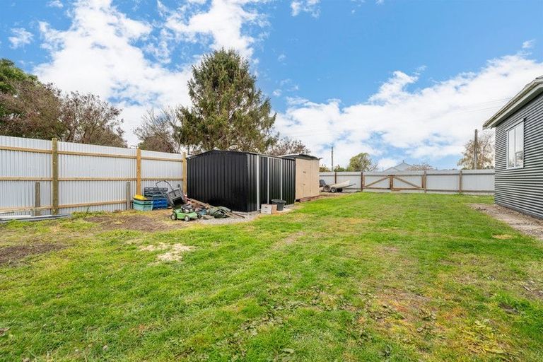 Photo of property in 24 Queen Street, Pareora, 7912