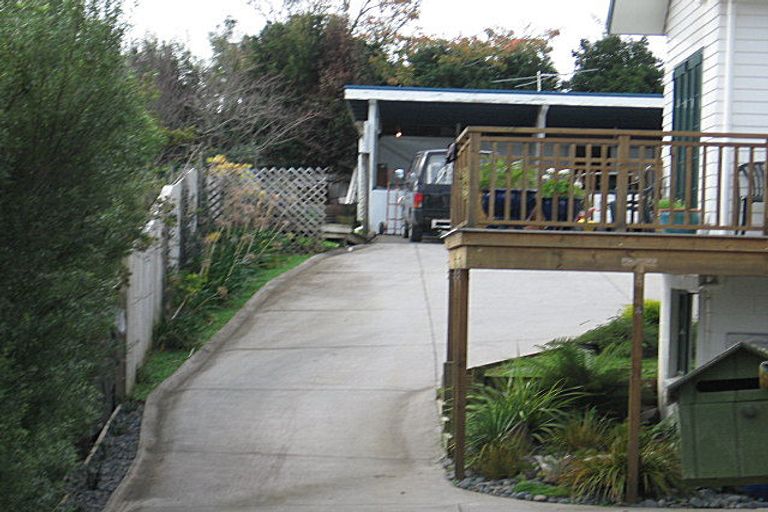 Photo of property in 3 Church Street, Swanson, Auckland, 0612
