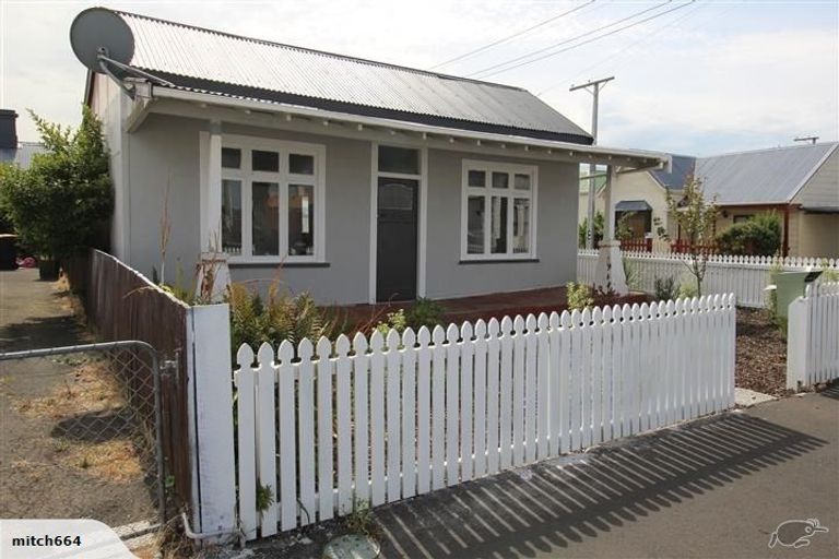 Photo of property in 42 Bathgate Street, South Dunedin, Dunedin, 9012