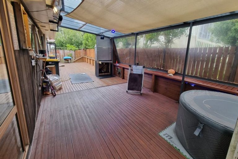 Photo of property in 1/1 Bishopgate Street, Birkdale, Auckland, 0626