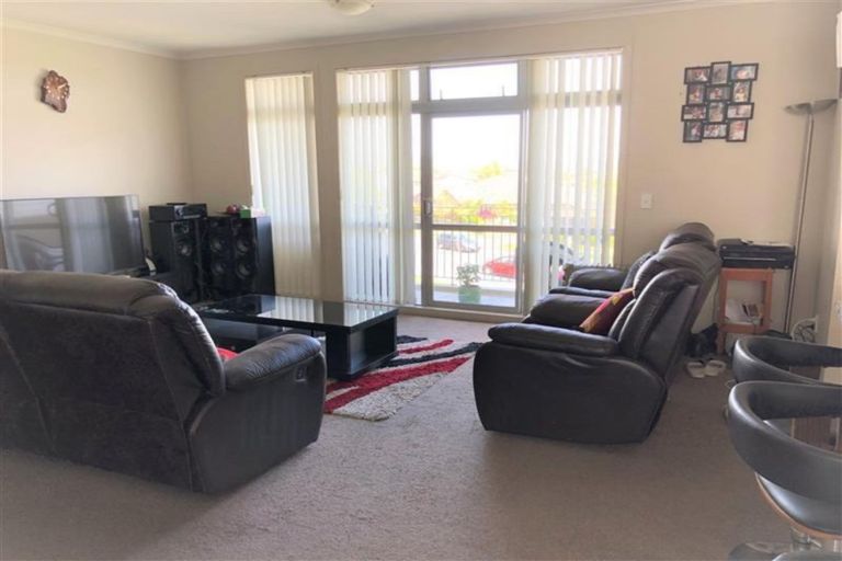 Photo of property in 4/130 Stancombe Road, Flat Bush, Auckland, 2016