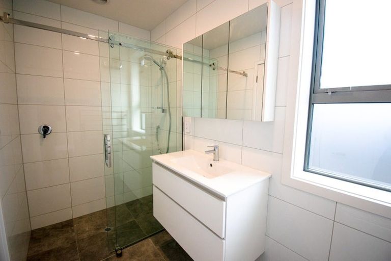 Photo of property in 1/1a Wherstead Road, Cashmere, Christchurch, 8022