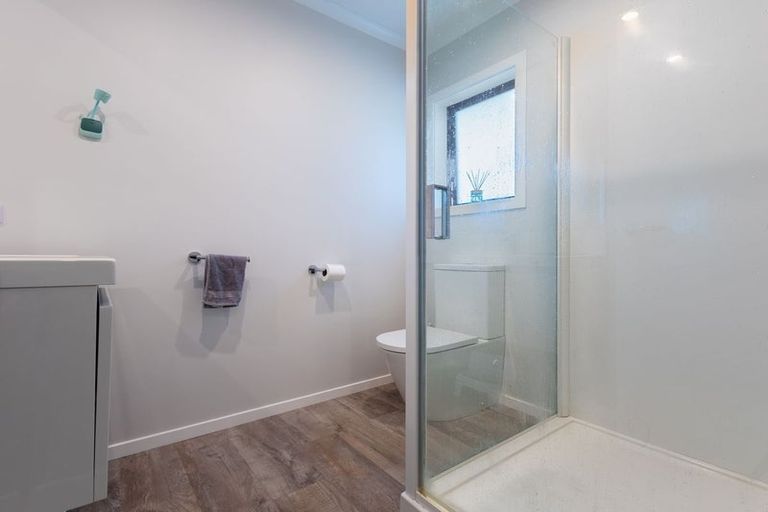 Photo of property in 16a Utauta Street, Waikanae, 5036