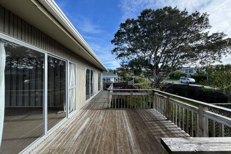 Photo of property in 86 Glamorgan Drive, Torbay, Auckland, 0630