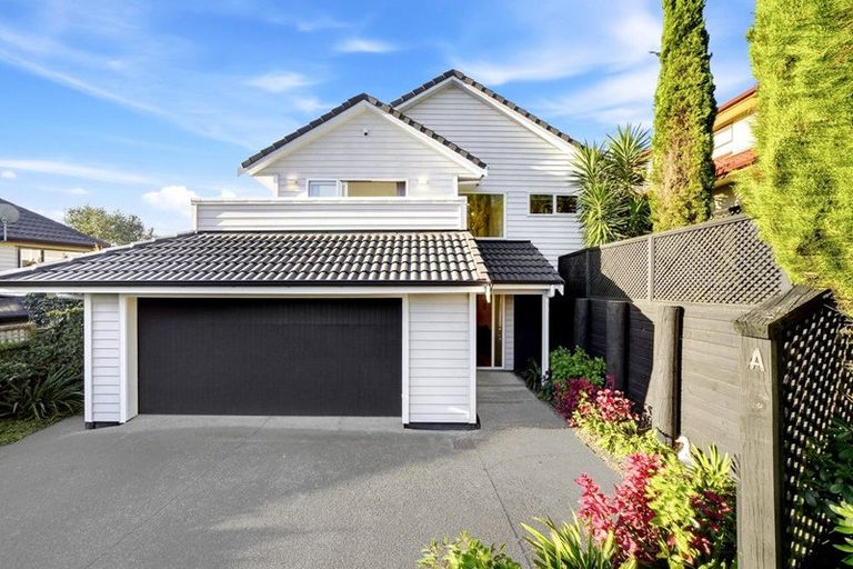 Photo of property in 11a Langana Avenue, Browns Bay, Auckland, 0630