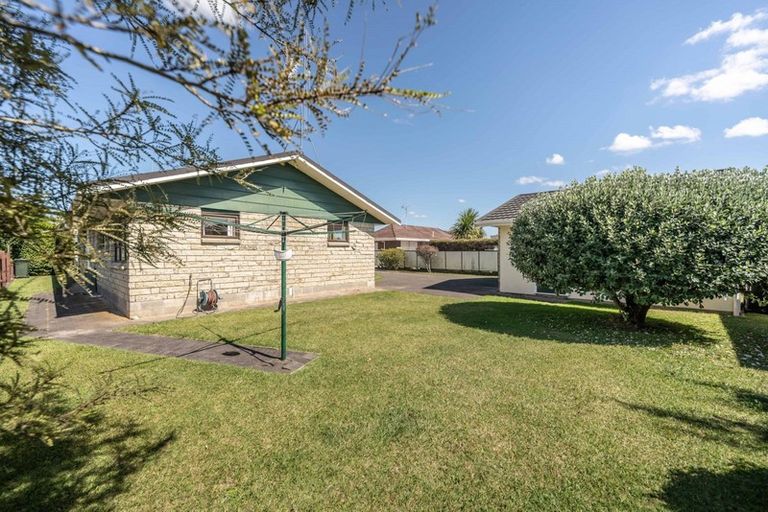 Photo of property in 65 Browning Street, Leamington, Cambridge, 3432