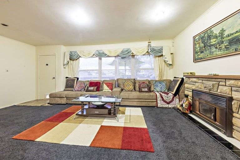 Photo of property in 9 Eastburn Street, Papakura, 2110