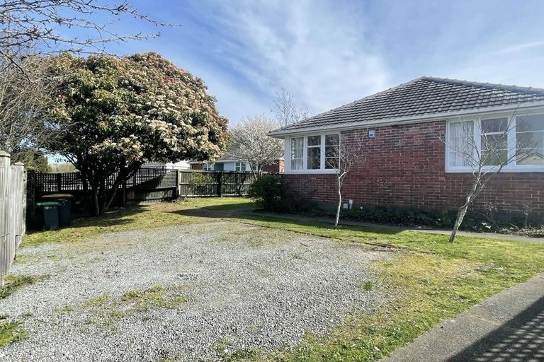 Photo of property in 13 Hillary Crescent, Upper Riccarton, Christchurch, 8041